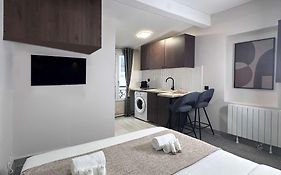 Cosy Hideaway Near Montparnasse